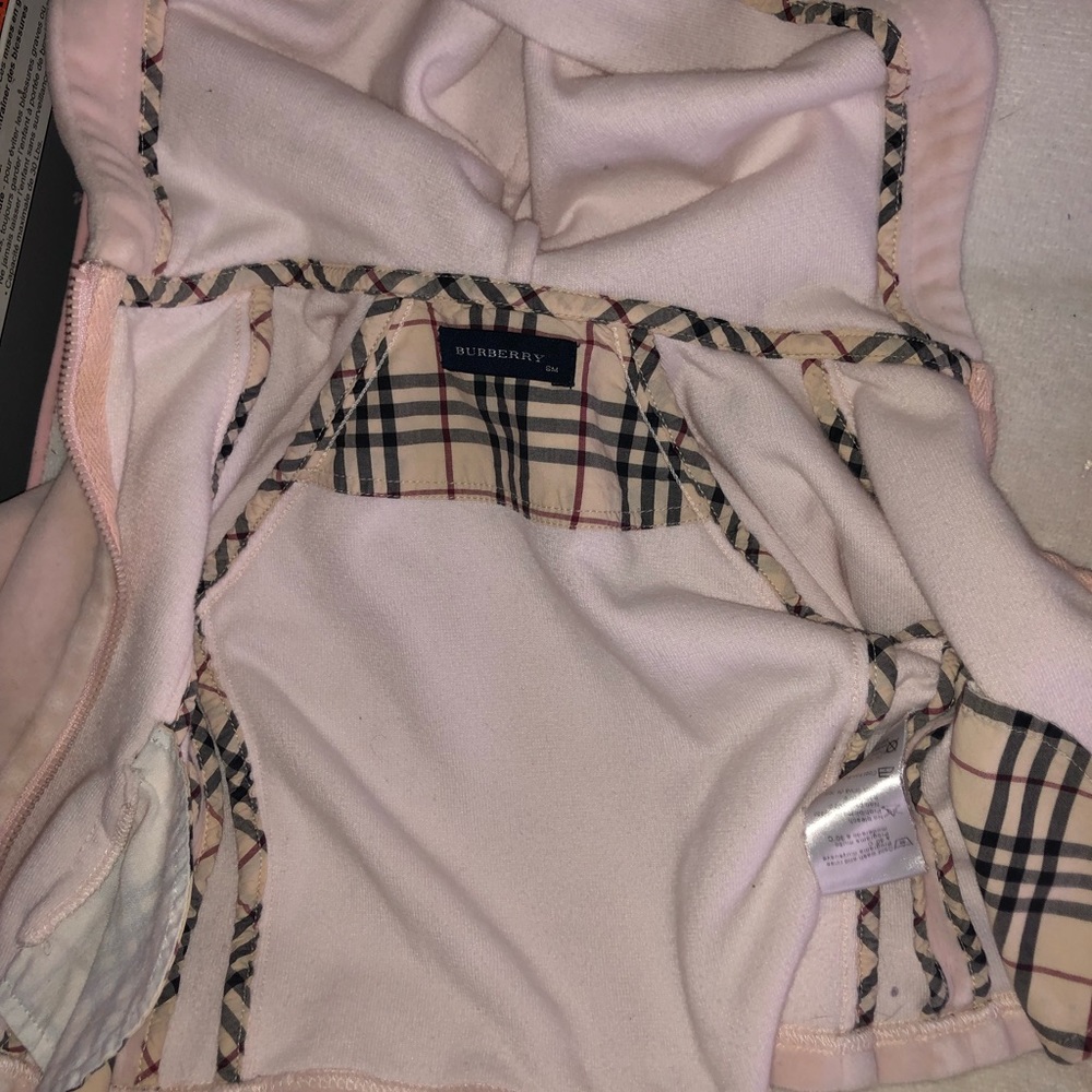 Burberry baby sweatshirt up to 6 months
